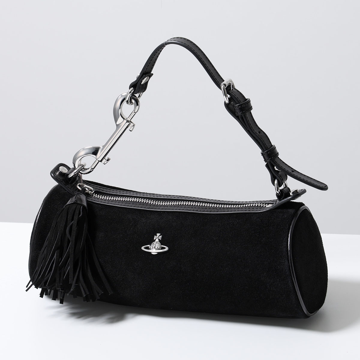 ヴィヴィアンウエストウッド CINDY CYLINDER ハンドバッグ ブラック Vivienne Westwood（ヴィヴィアンウエストウッド） ハンドバッグ CINDY