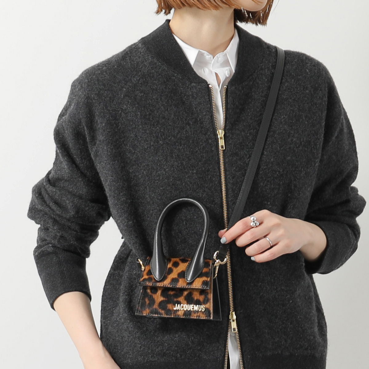 はむこ JACQUEMUS（ジャックムス） マイクロバッグ Le Chiquito 213BA001 3168