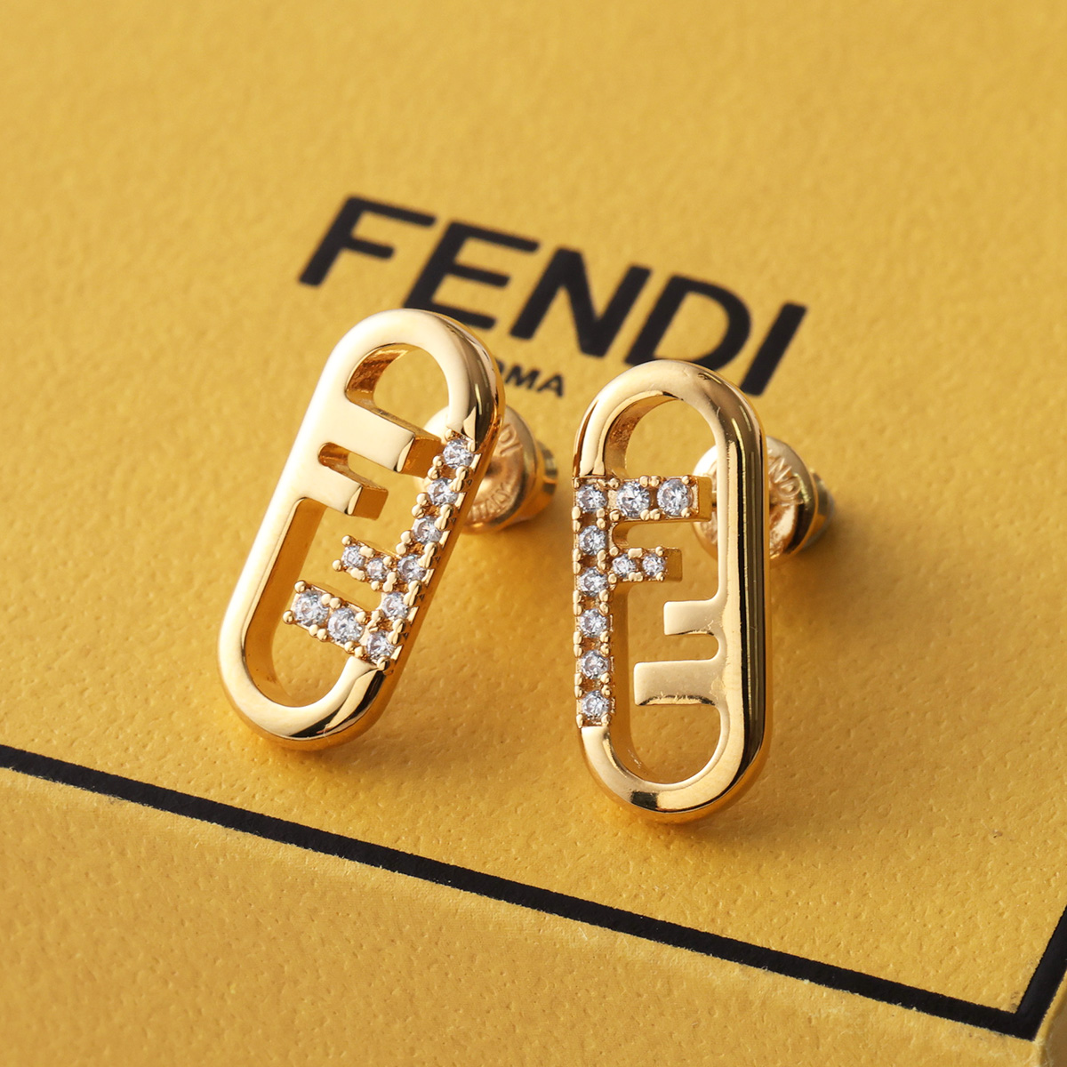 FENDI（フェンディ） ピアス OLOCK オーロック 8AL171 ATEP レディース