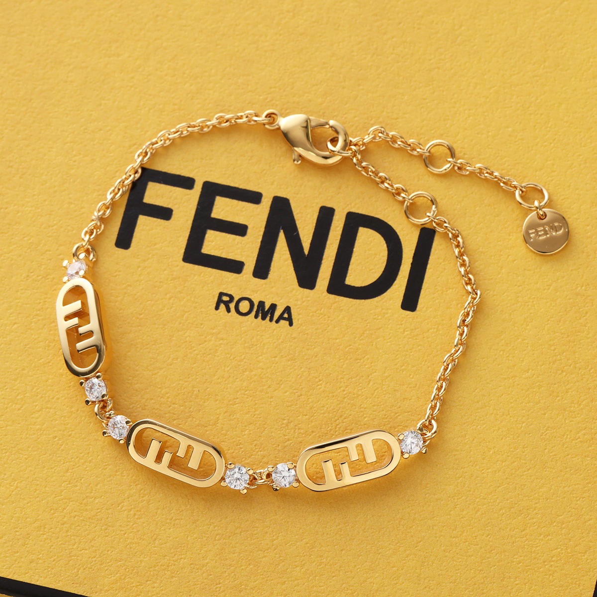 FENDI ブレスレット｜レディースアクセサリー｜ファッション おすすめ