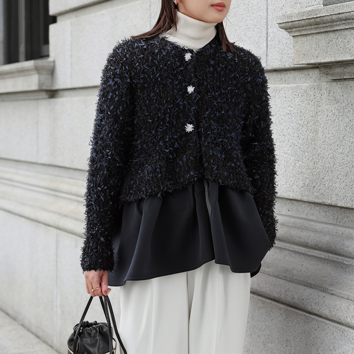 【タグ付き】花 パール カーディガン ペプラム フリル ニット 黒 タグ付き】花 パール カーディガン ペプラム フリル ニット 黒 タグ