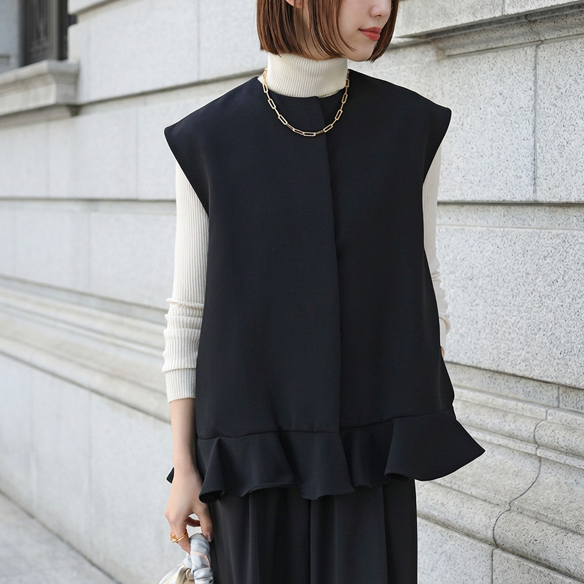 anana（アナナ） ベスト a66-002 レディース ジレ フリル ノーカラー