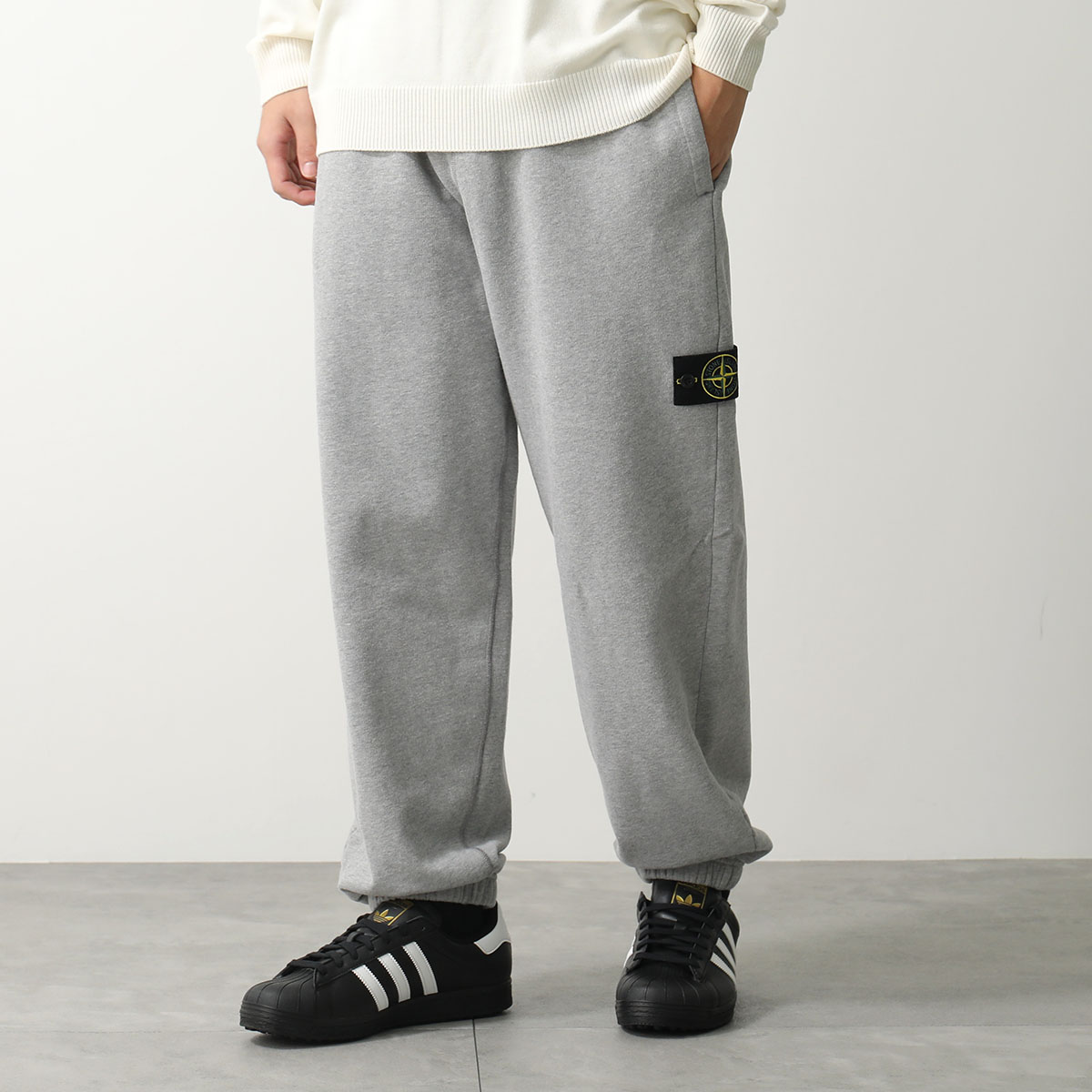 STONE ISLAND（ストーン アイランド） スウェットパンツ K2S156200004