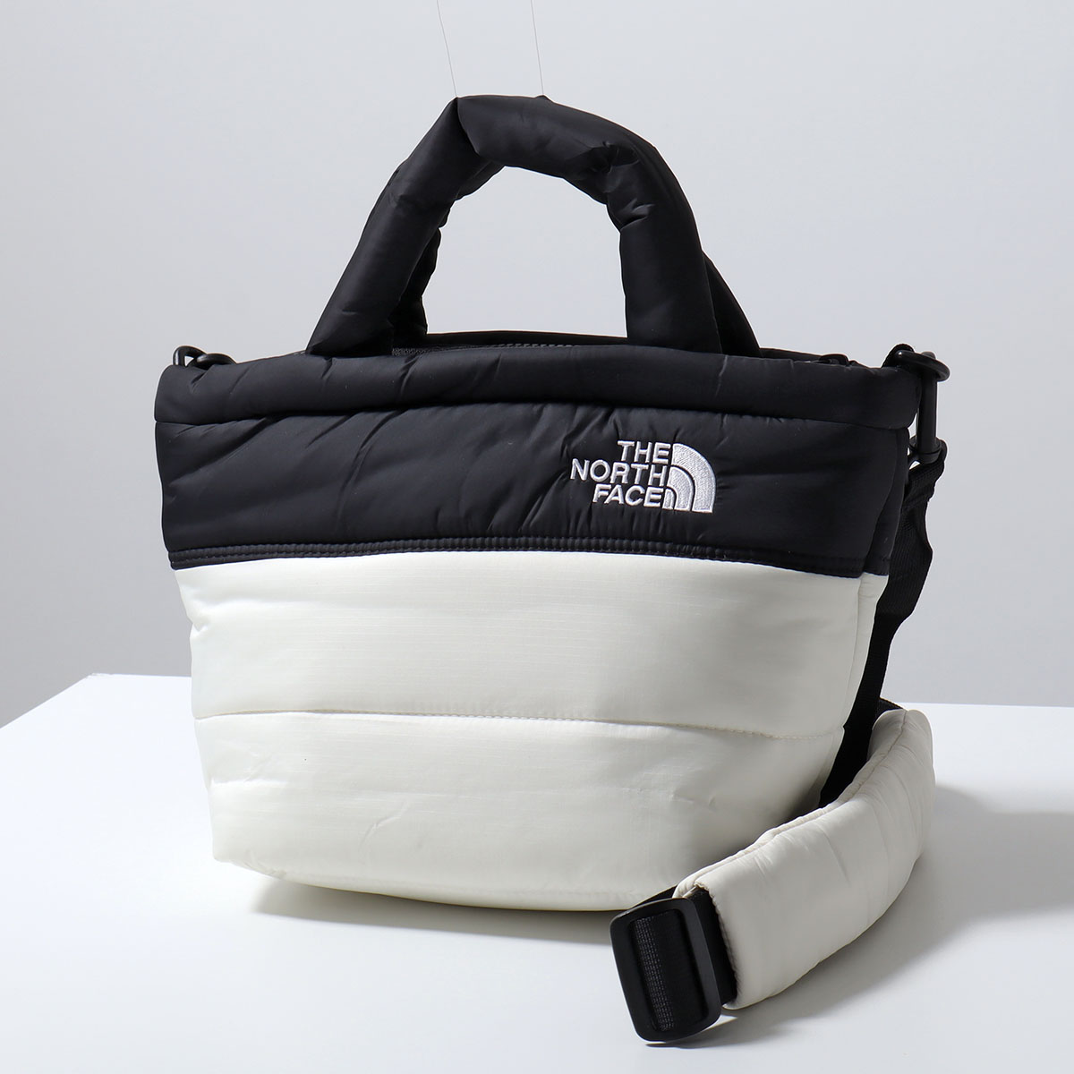 THE NORTH FACE（ザ ノースフェイス） ショルダーバッグ NUPTSE MINI 
