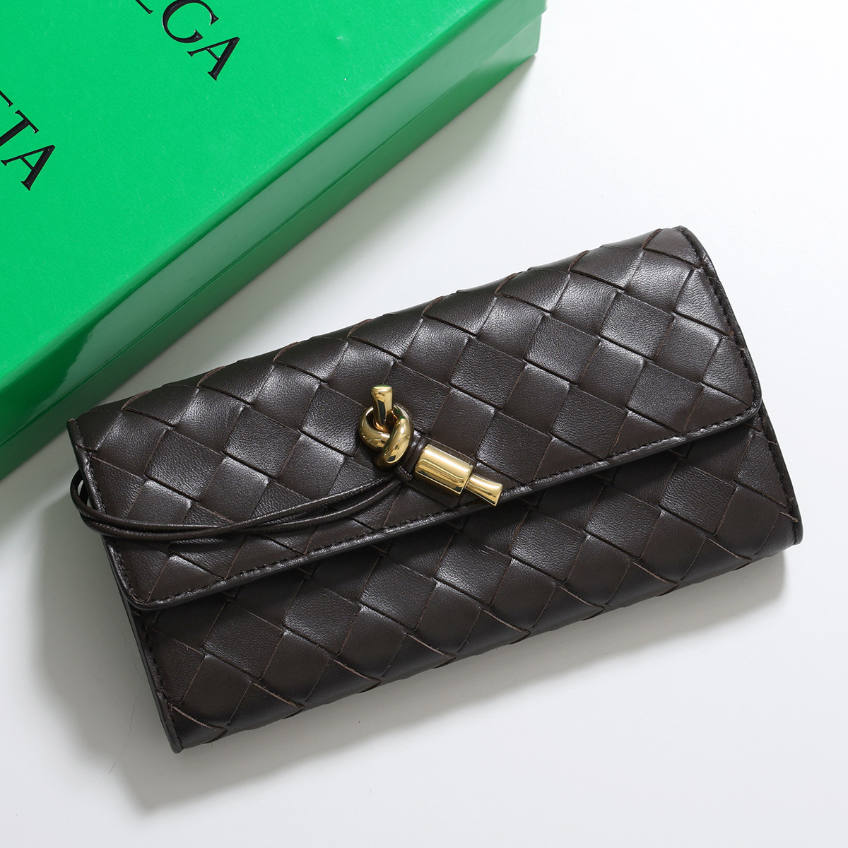 BOTTEGA VENETA（ボッテガ・ヴェネタ） 二つ折り長財布 ANDIAMO
