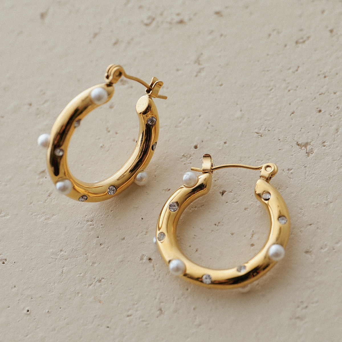 Kenneth Jay Lane ケネス ジェイ レーン フープピアス 8266EGPC