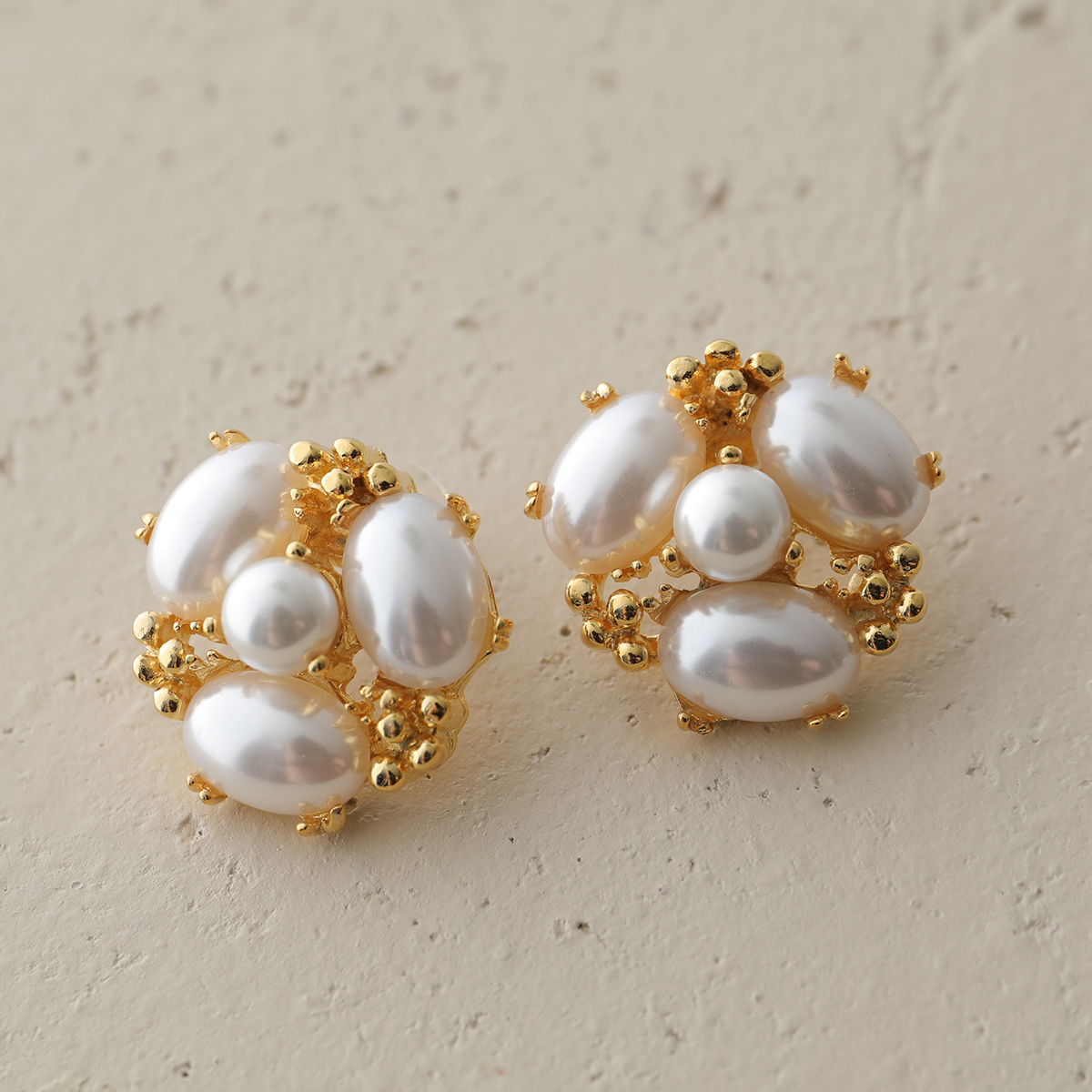 Kenneth Jay Lane ケネス ジェイ レーン ピアス pearl cabochon