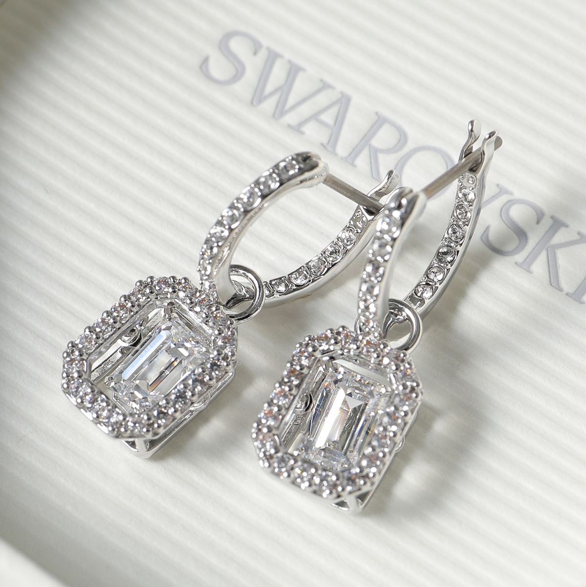 SWAROVSKI（スワロフスキー） ピアス Una ウナ 5638495 レディース