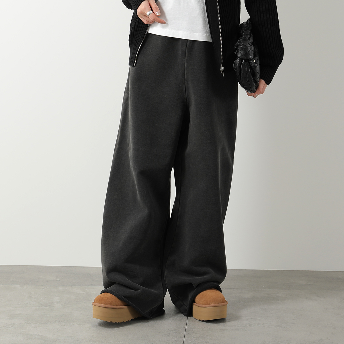 25ss 新品 entire studios レザーショートパンツ S entire studios（エンタイアスタジオ） スウェットパンツ FULL