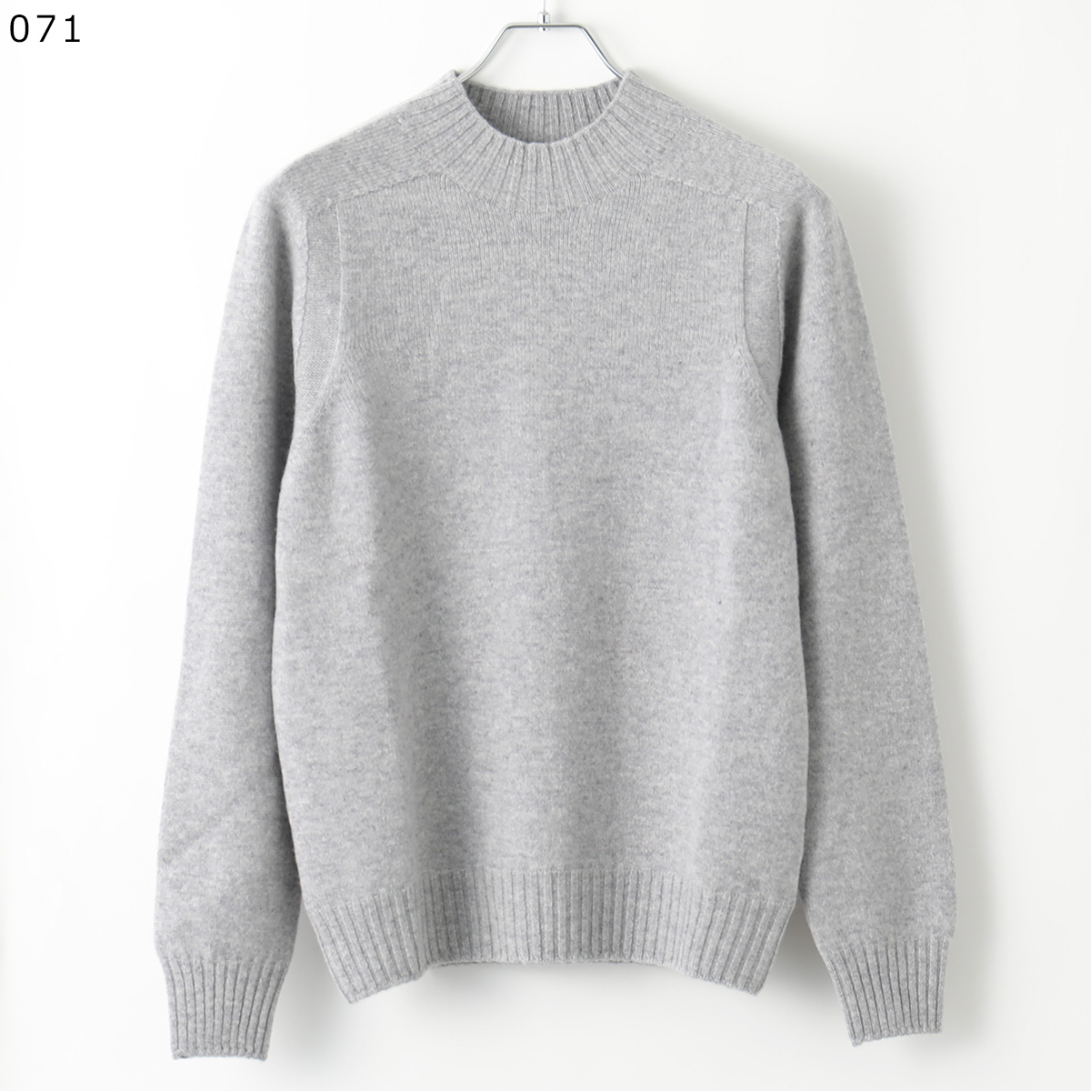 GRAN SASSO◆イタリア製 ウール100% 無地 クルーネックニット 48 Gran Sasso（グランサッソ） 【訳あり-48のみ】GRAN SASSO セーター