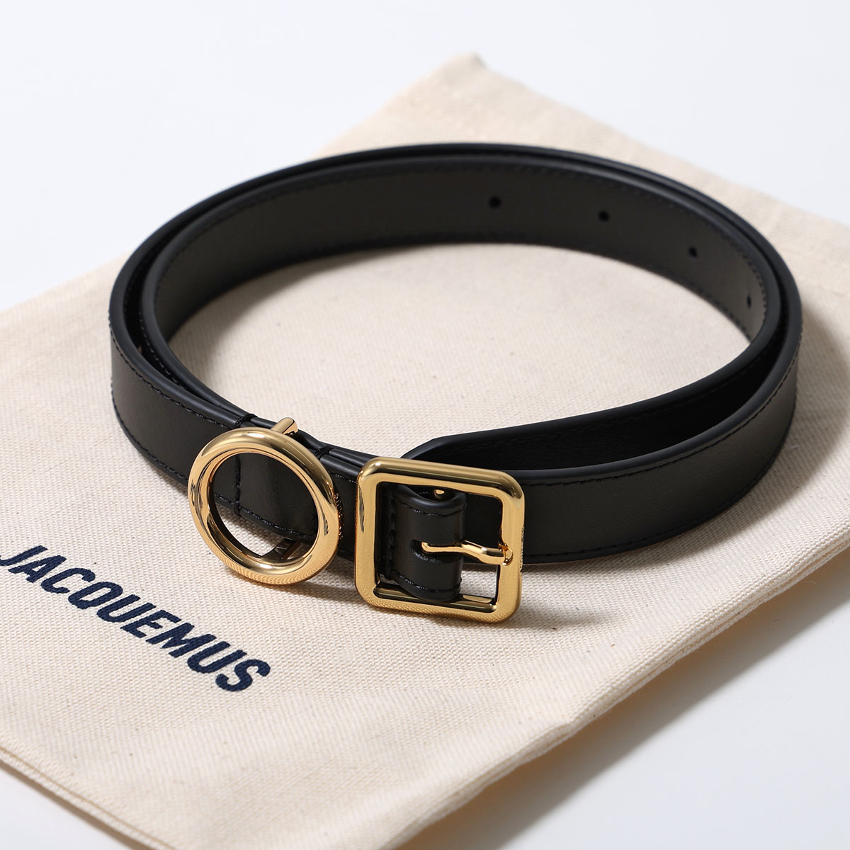JACQUEMUS 黒 レザー ベルト ゴールドバックル JACQUEMUS（ジャックムス） ベルト Regalo 2cm BEW00345AC01C02