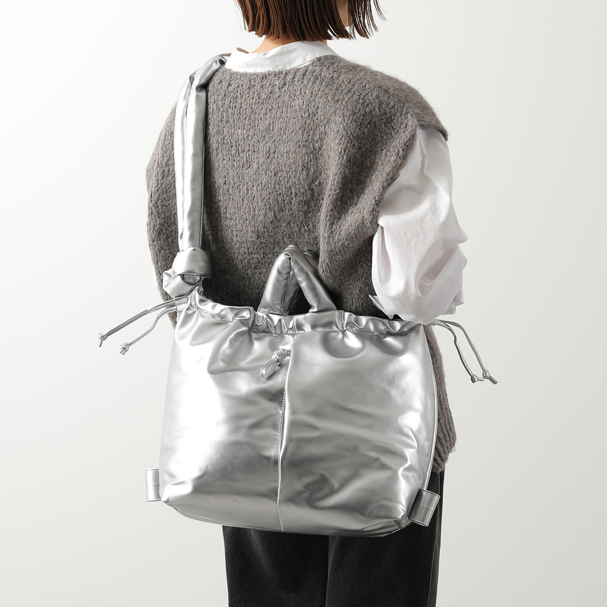 OLEND オレンド ショルダーバッグ Ona Vegan Leather ヴィーガン