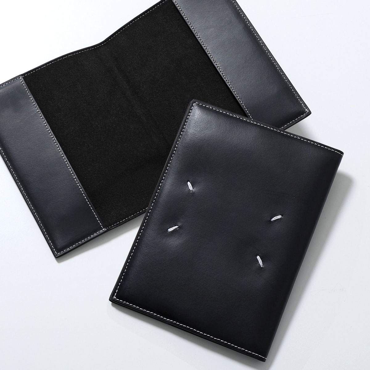 Maison Margiela（メゾンマルジェラ） パスポートケース S55VT0079