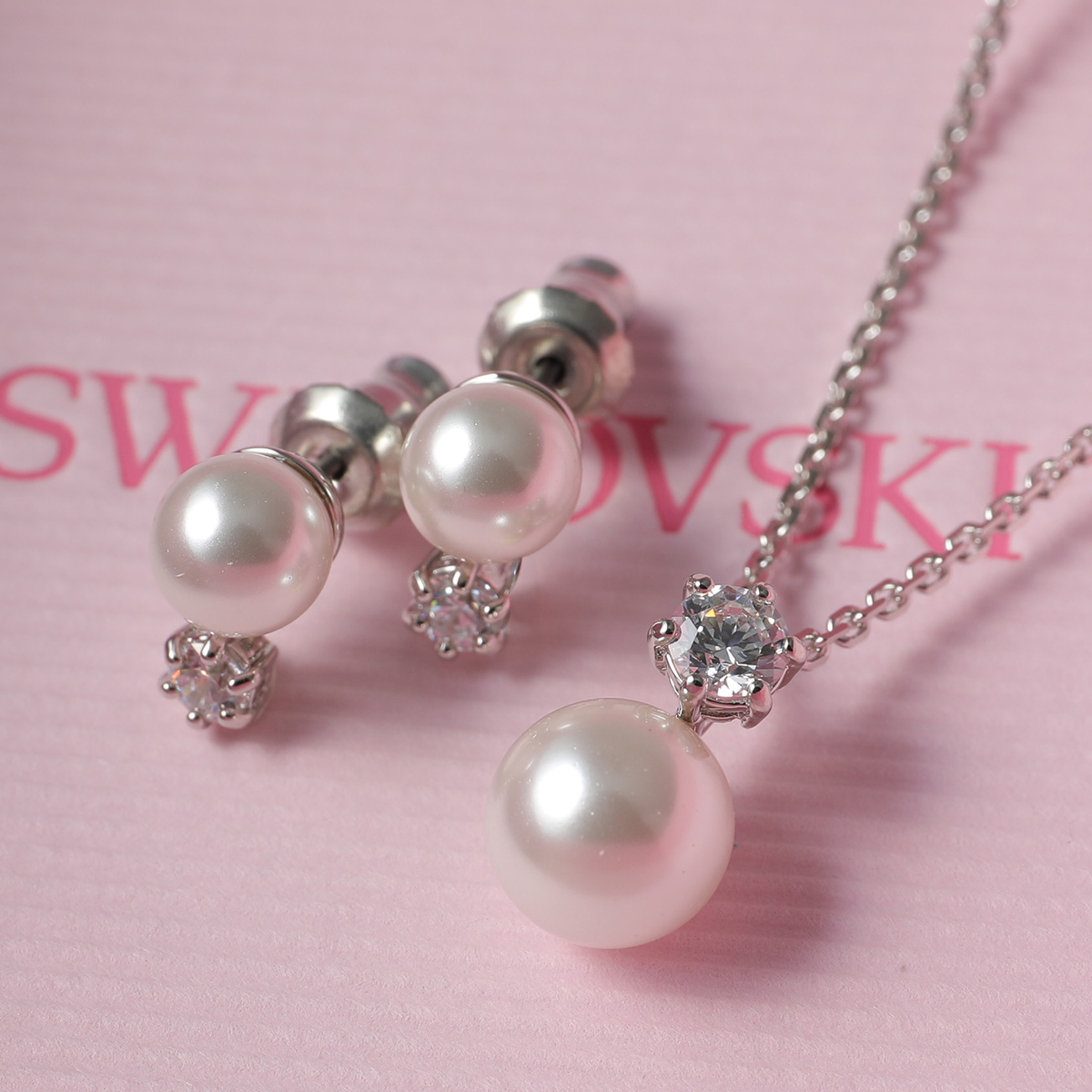 SWAROVSKI（スワロフスキー） ネックレス ピアス Matrix マトリックス