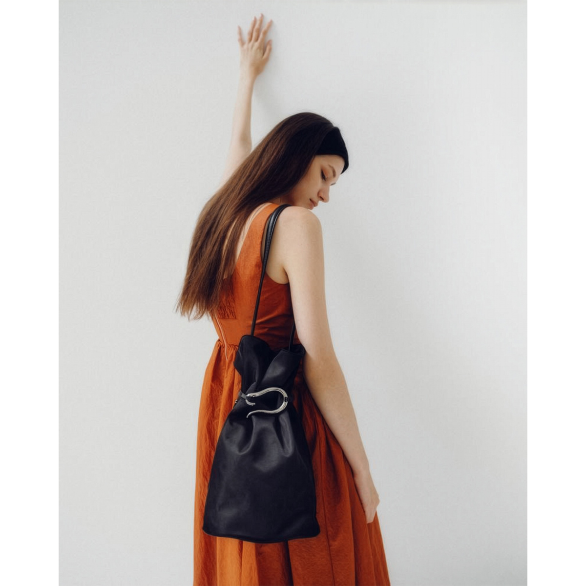 Le Vernis（ル・ベルニ） ハンドバッグ Poire bukcket bag M ポワール