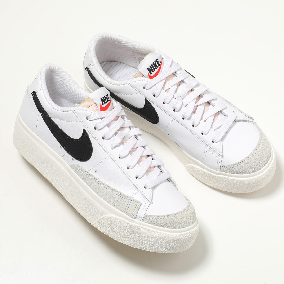 【未使用タグ付き】NIKEナイキ ブレーザー ロー ホワイト ブラック 24cm NIKE（ナイキ） スニーカー BLAZER LOW PLATFORM ブレーザー ロウ