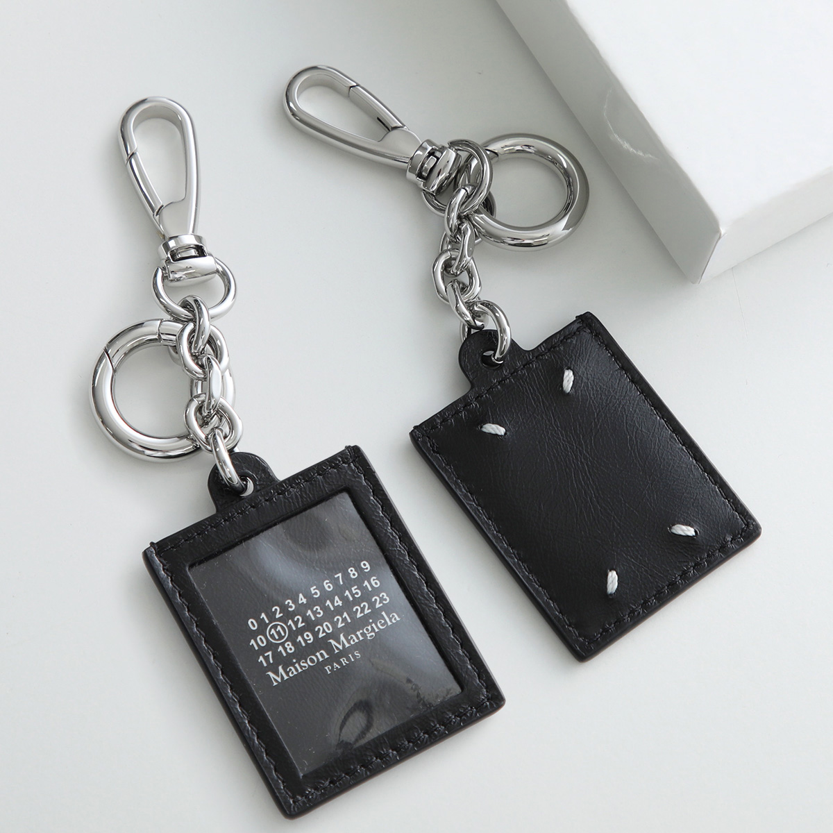 k*e様 メゾンマルジェラ　キーホルダー Maison Margiela（メゾンマルジェラ） バッグチャーム SA1VL0058 P8831