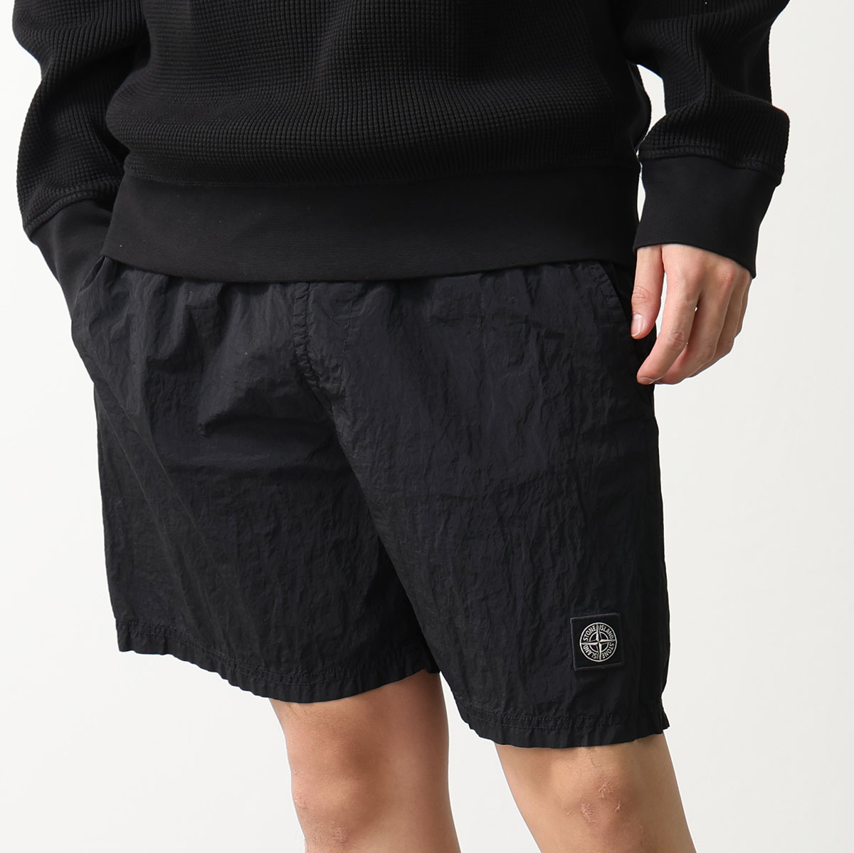 STONE ISLAND メンズショート、ハーフパンツ｜ボトムス、パンツ