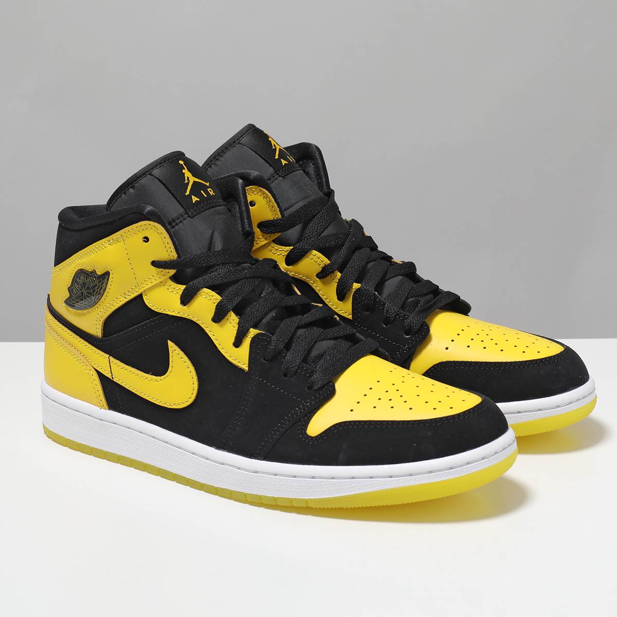 エアジョーダン　ミドルカットスニーカー ナイキ NIKE エアジョーダン1 ミッド スニーカー メンズ AIR JORDAN 1