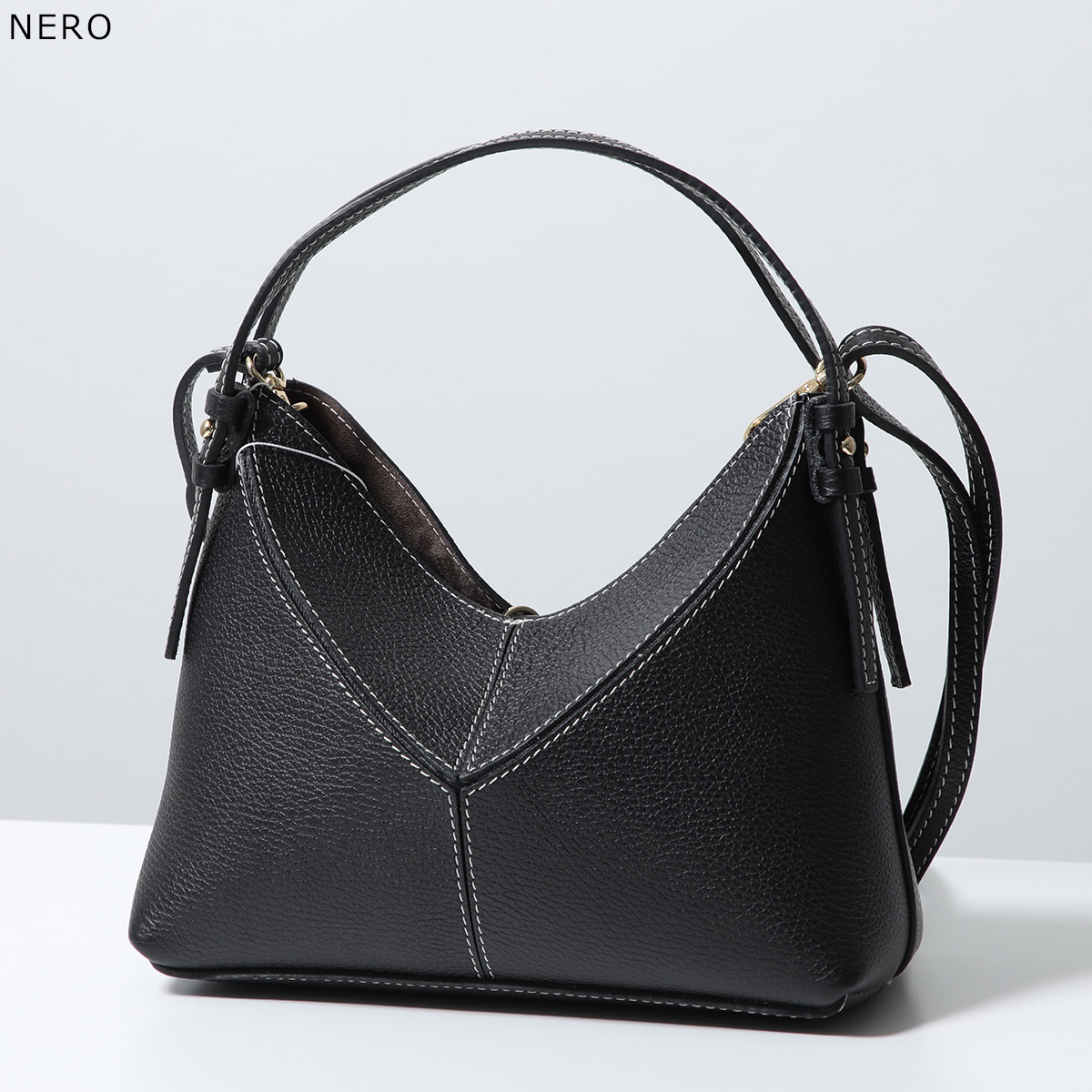 【美品】AULENTTI 黒 レザー ボディバッグ AULENTTI（オウレンティ） ボディバッグ DI 3034 DO DOLLARO