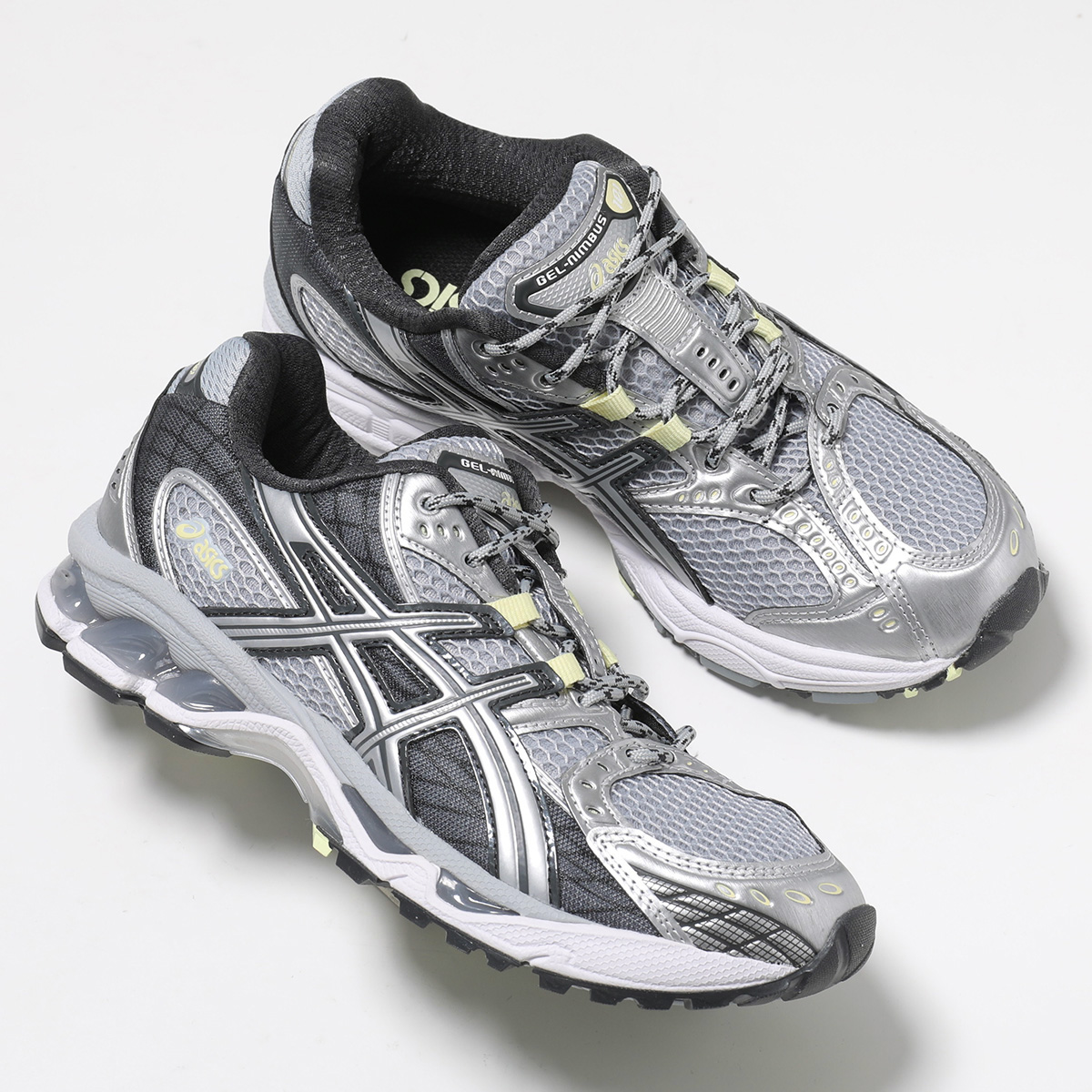 ASICS レディーススニーカー（色：シルバー系）｜シューズ