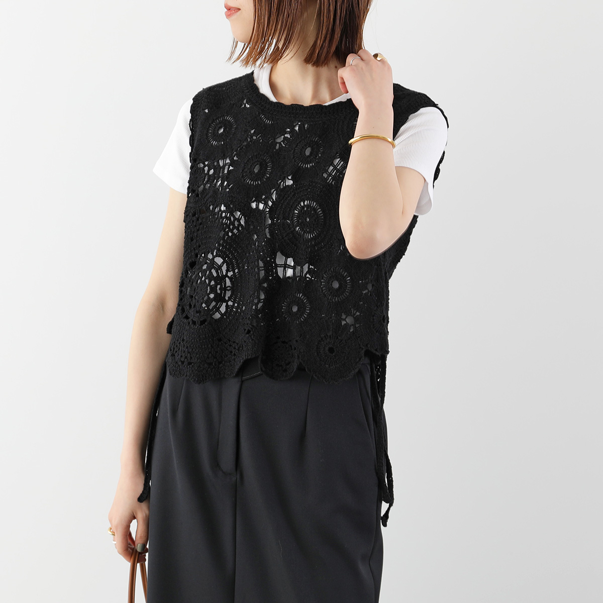 TORRAZZODONNA ブラックノースリーブ Torrazzo Donna（トラッゾドンナ） クロシェベスト 6265-563
