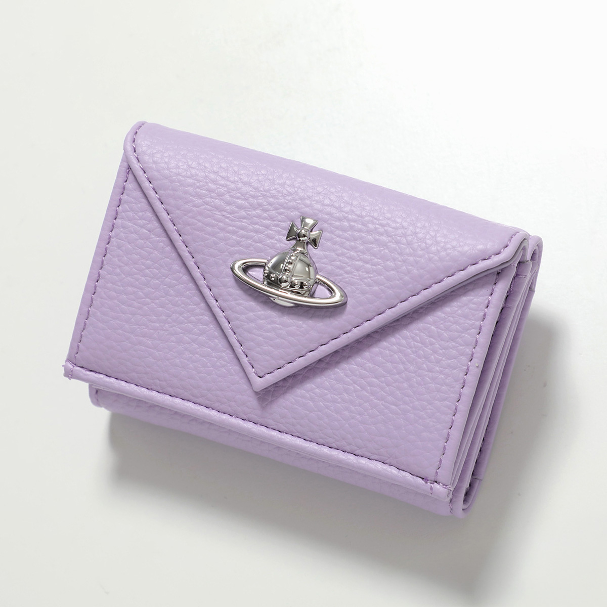 Vivienne Westwood（ヴィヴィアンウエストウッド） 三つ折り財布
