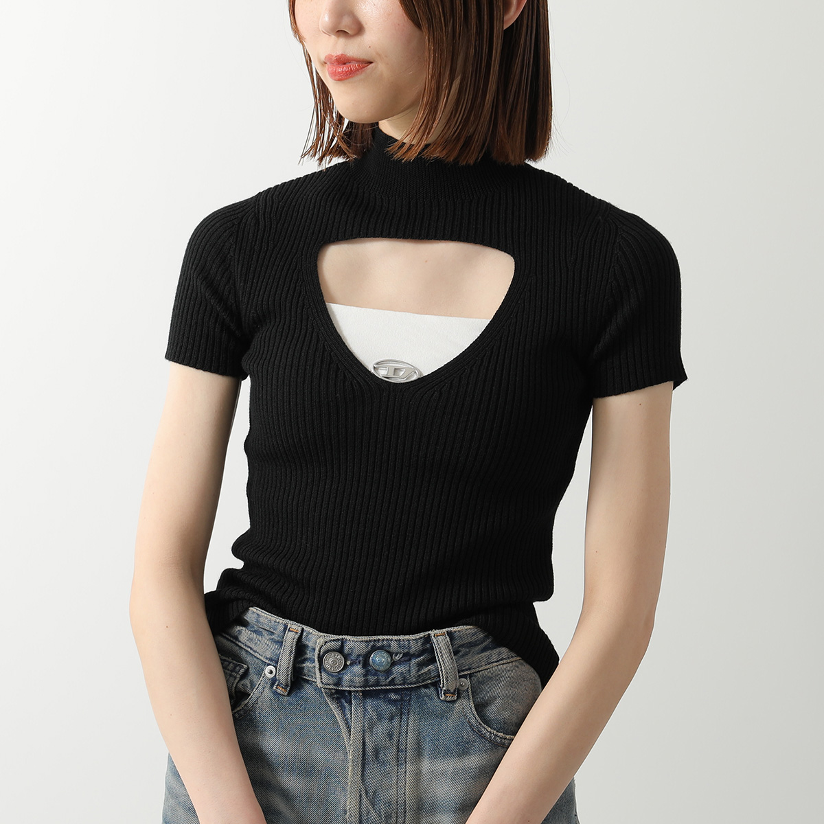 DIESEL ディーゼル ニット M-OLIVE オリーブ A21401 0PLBF レディース セーター オーバルD メタルロゴ ハイネック ハイゲージ カラー2色 A214010PLBFの画像