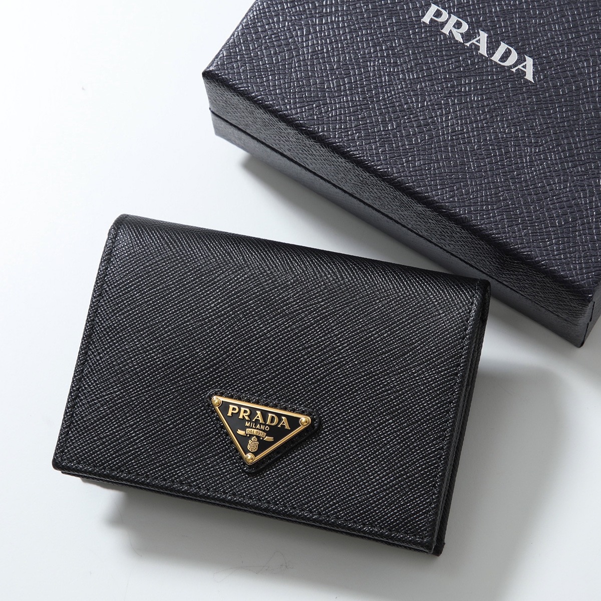 PRADA ミニウォレット 二つ折り財布　ブラック　レザー　美品 PRADA（プラダ） 二つ折り財布 1MV021 QHH レディース サフィアーノ