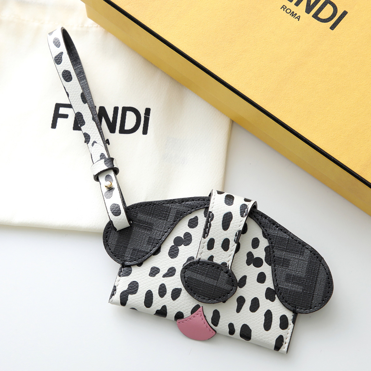 FENDI（フェンディ） カードケース ベストフレンズフォーエバー 8M0539