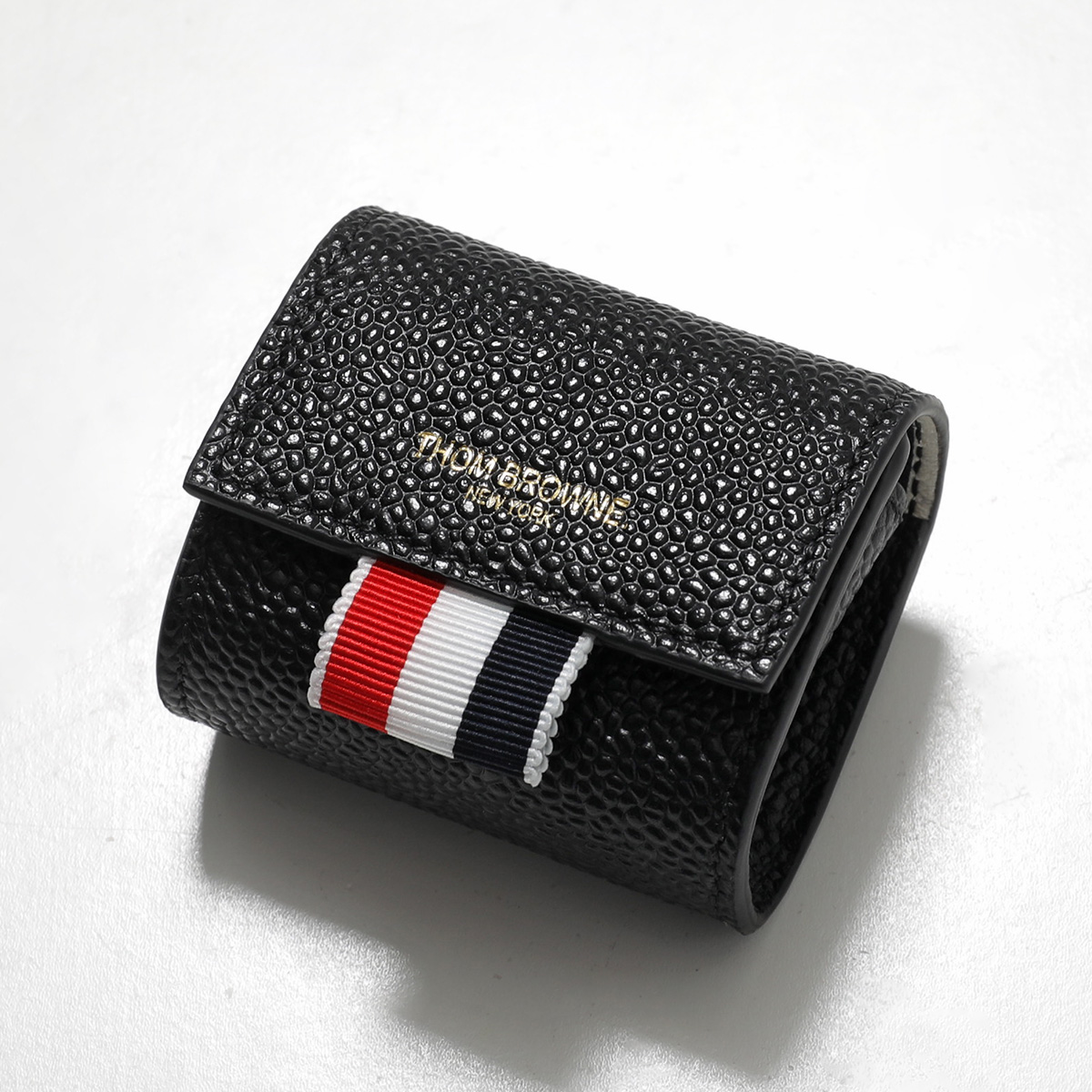 【未使用近✨️】トムブラウン AirPodsケース ケース ブラック THOM BROWNE（トム ブラウン） イヤホンケース MAW135A 00198