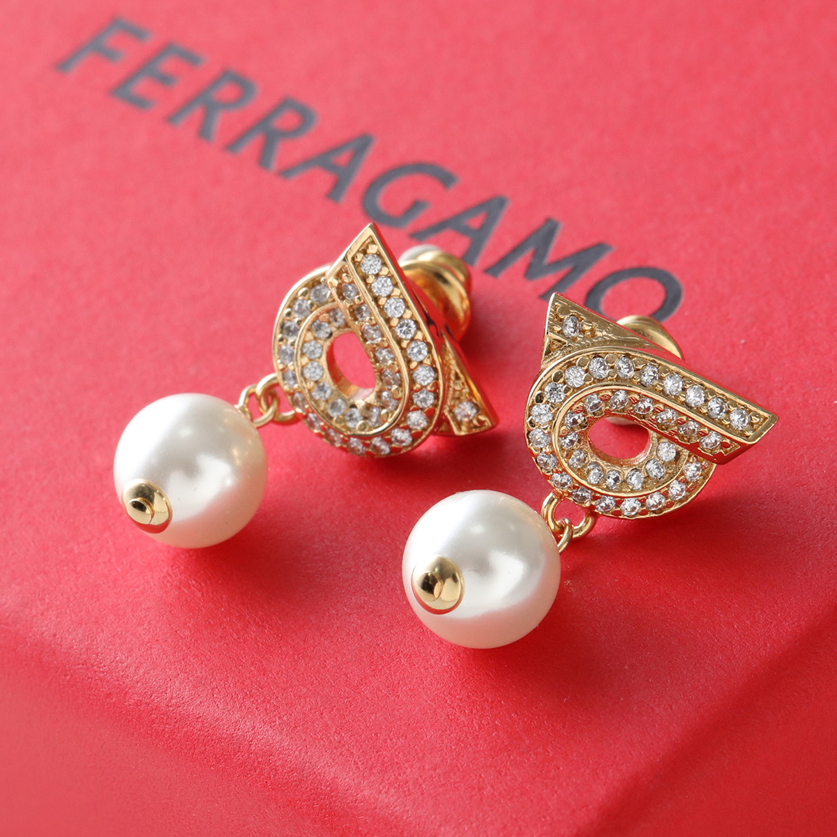 FERRAGAMO（フェラガモ） スタッドピアス 76 0781 776604 レディース