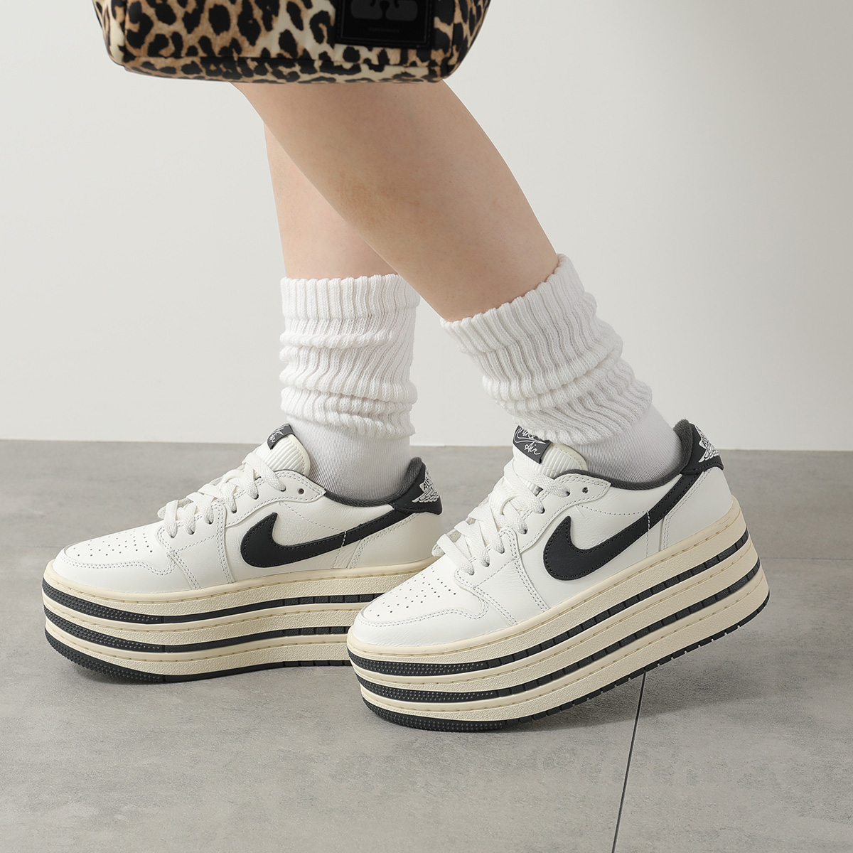 NIKE（ナイキ） スニーカー AIR JORDAN 1 TRIPLE STACK エアジョーダン