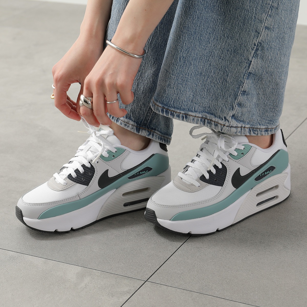 NIKE（ナイキ） スニーカー AIR MAX 90 LV8 エアマックス FD4328-115