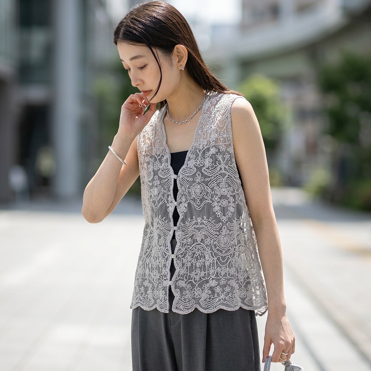 Torrazzo Donna（トラッゾドンナ） ベスト 6266-333 レディース 立体