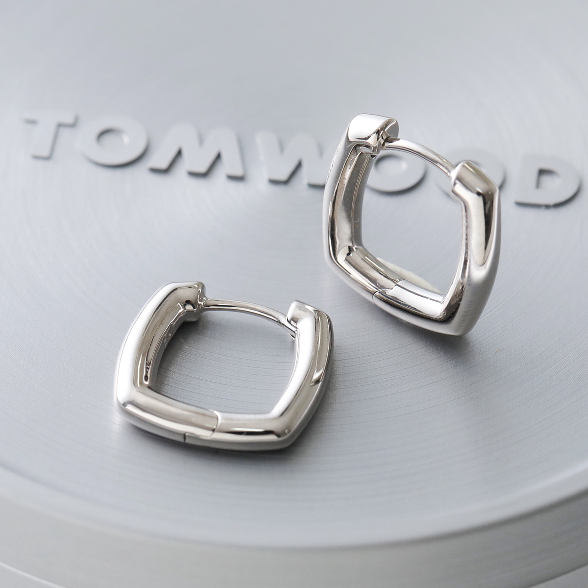 TOM WOOD（トムウッド） ピアス Frame Hoops Small フレーム フープ