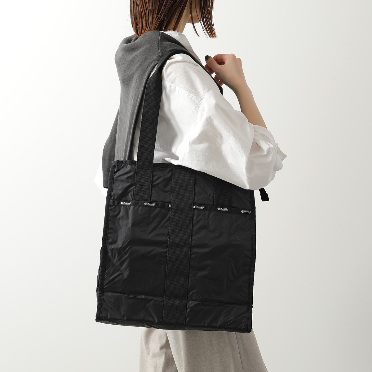 ラスト1点 レスポートサック エッセンシャル ブラック トートバッグ 超軽量 LeSportsac（レスポートサック） トートバッグ ESSENTIAL