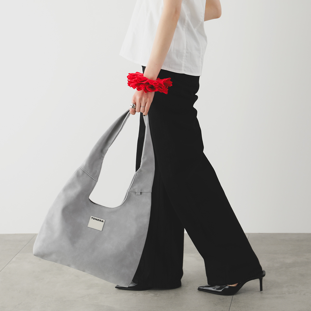 TENERA テネラ トートバッグ Suede Triangle Large Hobo