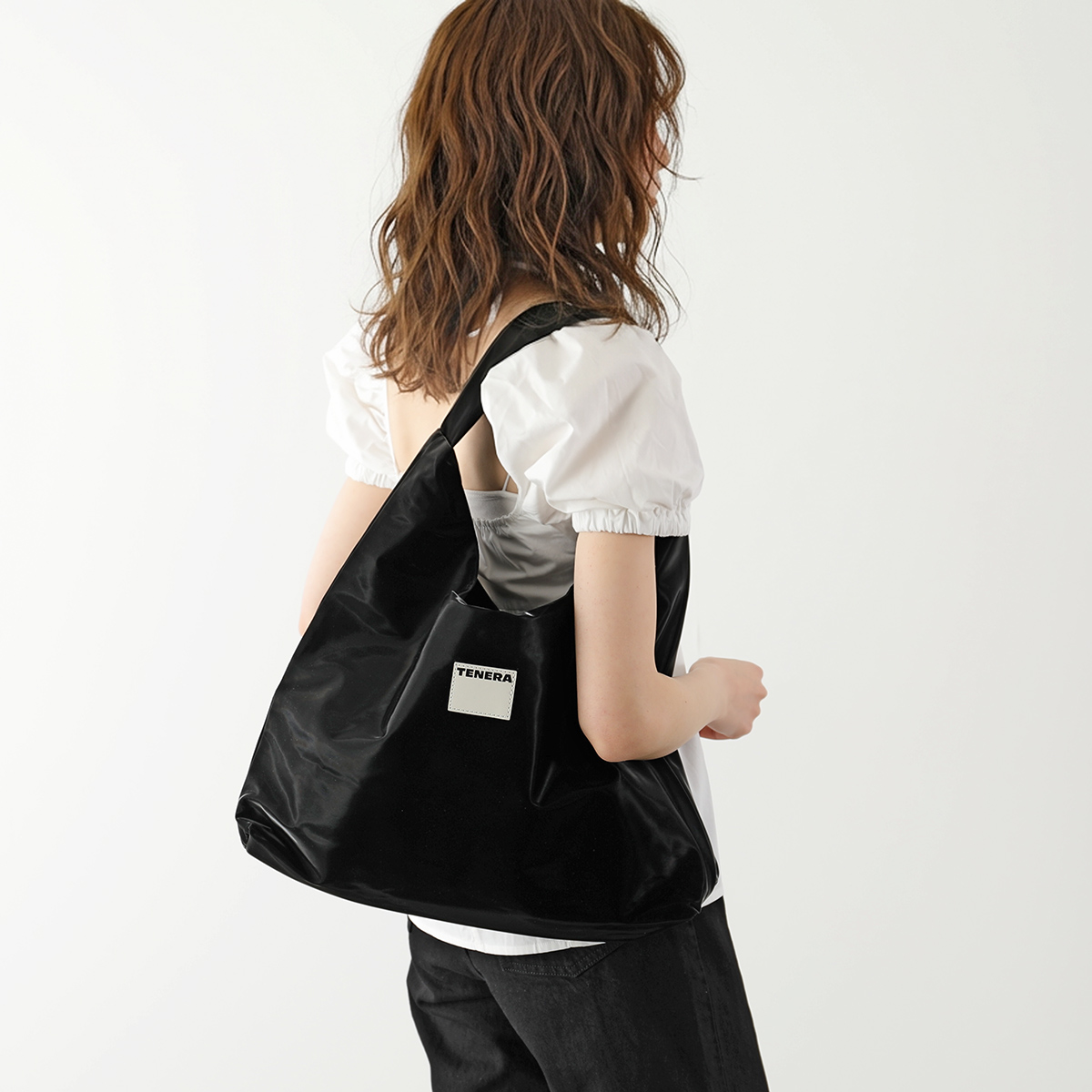 TENERA テネラ トートバッグ Large Hobo Shoulder Bag ラージ ホーボーバッグ レディース スウェード調 ベルベット調 鞄 カラー2色の画像