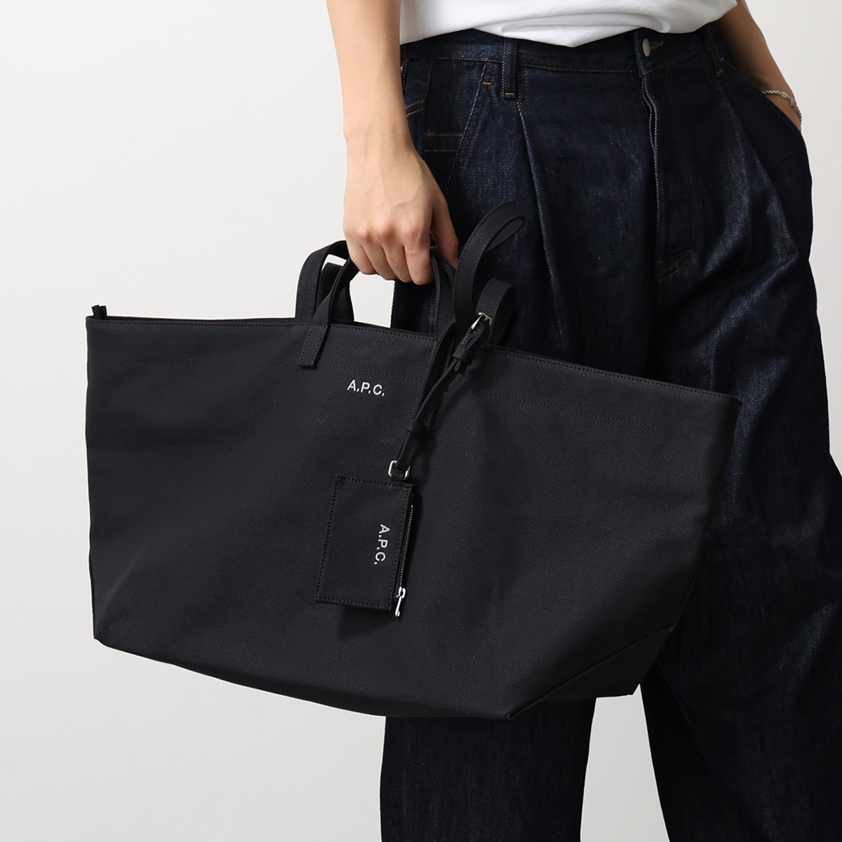 アーペーセー ボディバッグ メッシュ 季節感と軽快感のあるA.P.C.のメッシュバッグ | 1989 blog