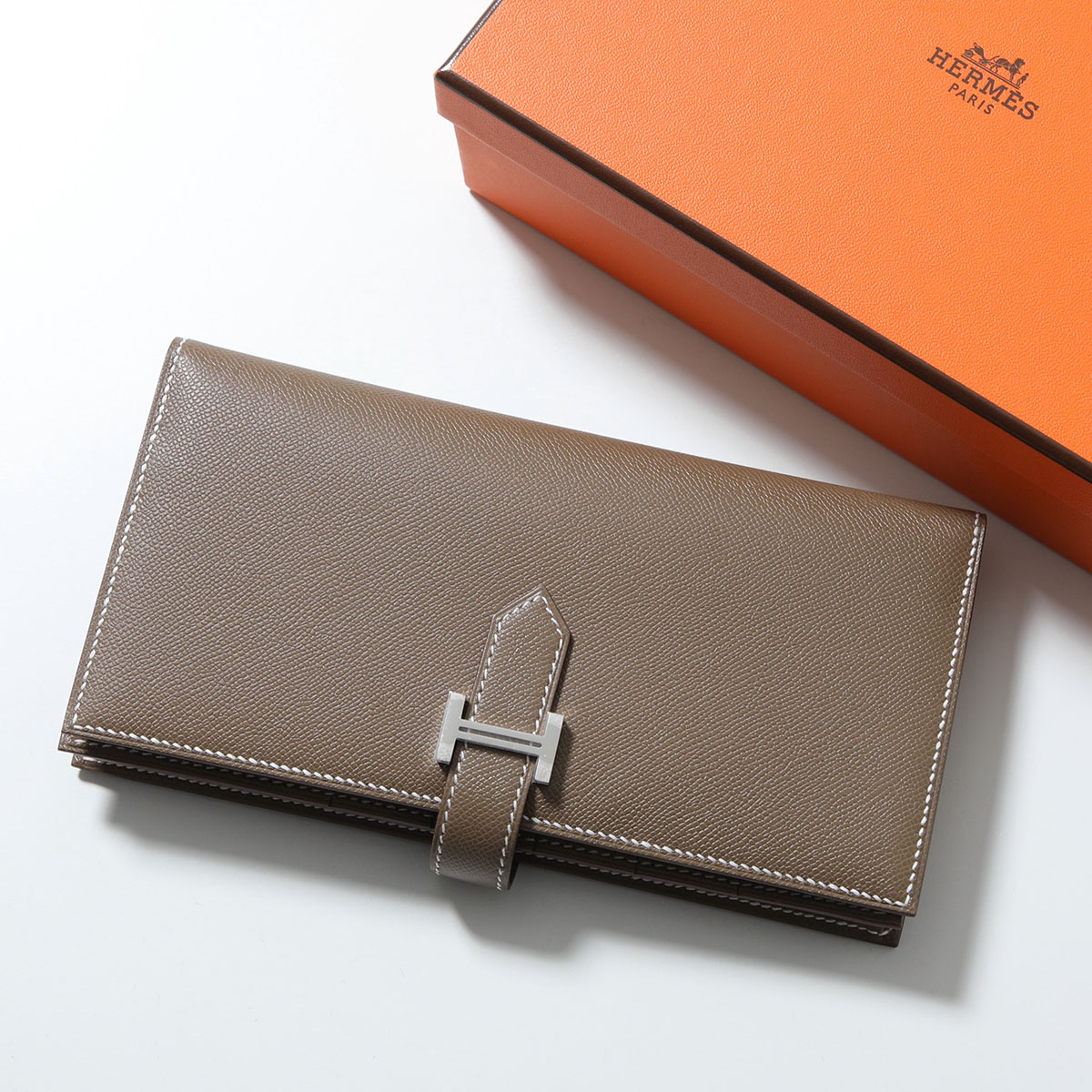 HERMES(エルメス) アンサンブル サイズM レディース - アイボリー カシミヤ/セリエボタン HERMES(エルメス) アンサンブル(レディース) - ブランド通販のBUYMA