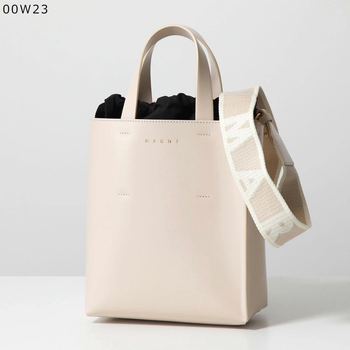 MARNI（マルニ） 【カラー限定特価】MARNI ショルダーバッグ MUSEO
