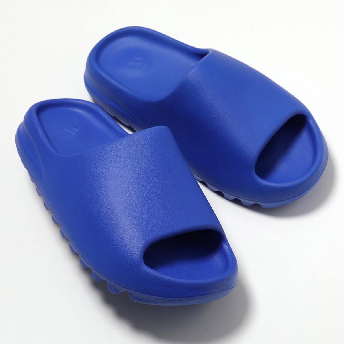 adidas Originals アディダスオリジナルス サンダル YEEZY Slide adidas Originals アディダスオリジナルス サンダル YEEZY Slide