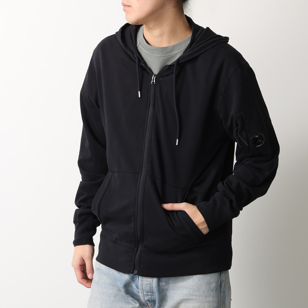 C.P. COMPANY（シーピーカンパニー） パーカー LIGHT FLEECE ZIP