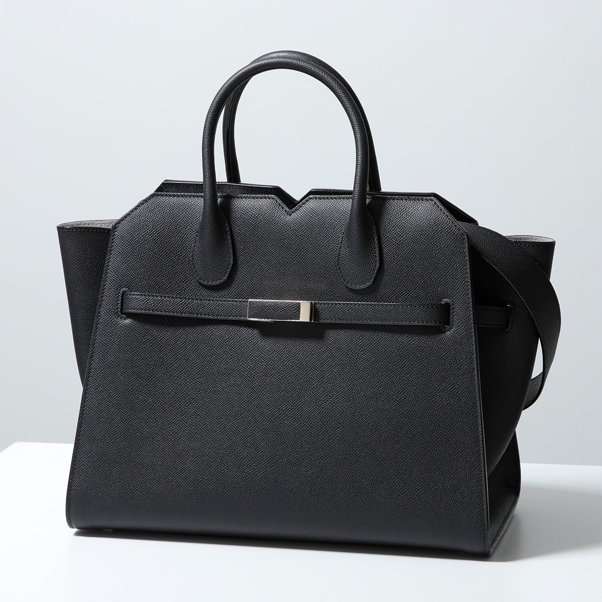 ヴァレクストラ ハンドバッグ 鍵付き 手持ち レザー ブラック Valextra（ヴァレクストラ） ショルダーバッグ MILANO MIDIUM ミラノ