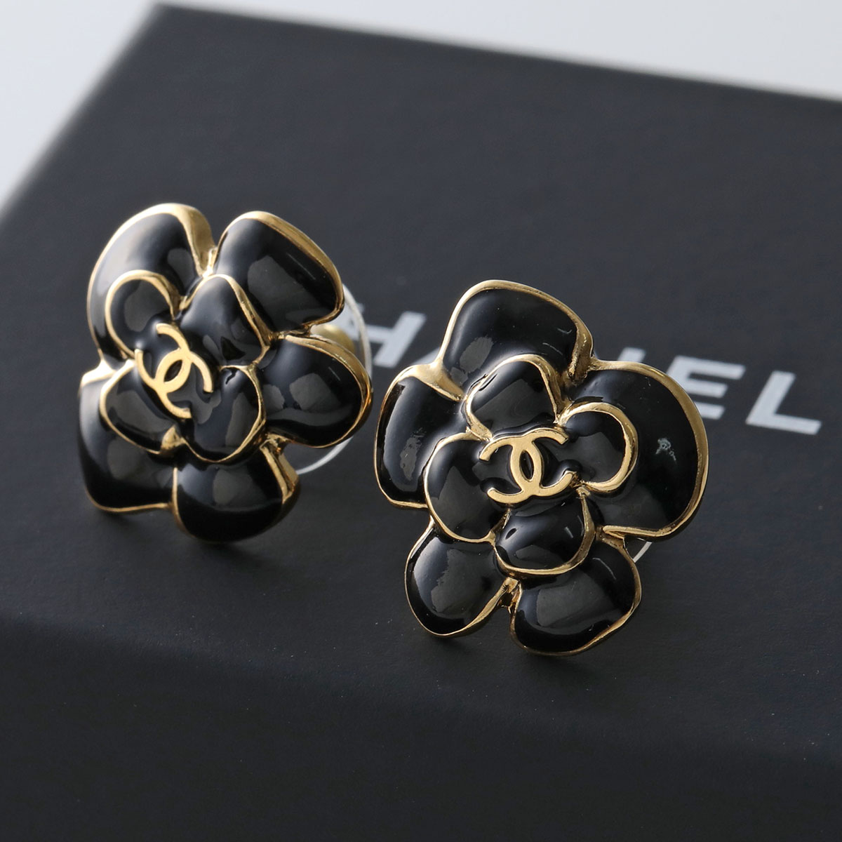 【日時指定割引あり】CHANEL ピアス 新品未使用  付属品全てあり パール×クリスタル♡25B【CHANEL】 CCマーク ピアス (CHANEL/ピアス