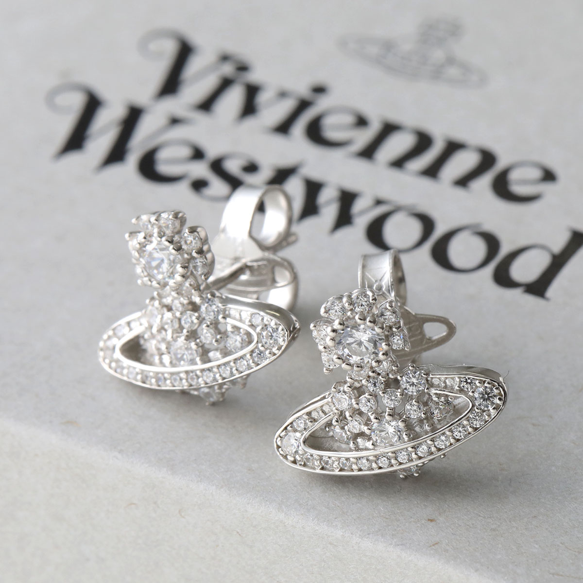 Vivienne Westwood（ヴィヴィアンウエストウッド） スタッドピアス