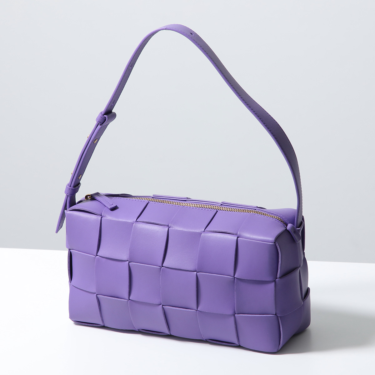 BOTTEGA VENETA（ボッテガ・ヴェネタ） ハンドバッグ ブリック