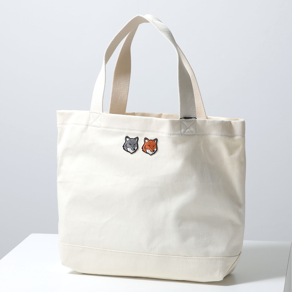 Maison Kitsuné メゾンキツネ ダブルフォックス バッグ MAISON KITSUNE（メゾン キツネ） トートバッグ DOUBLE FOX ダブル