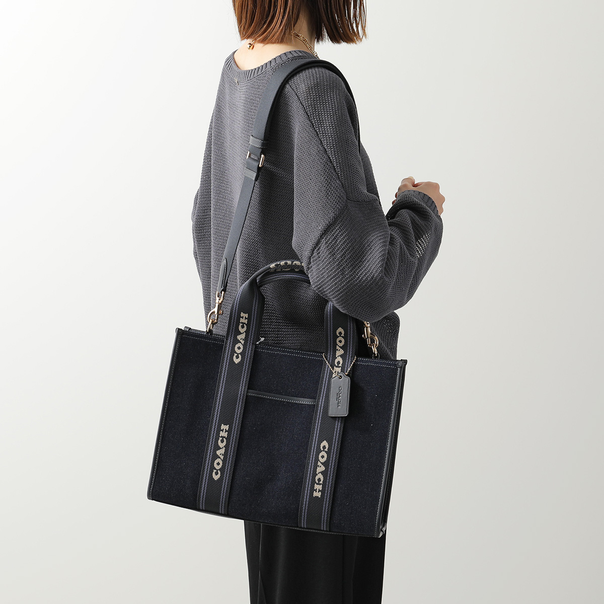 希少　COACH コーチ　ボディバッグ　デニム　ロゴ型押し　ネイビー　レザー コーチ(COACH) デニム ハンドバッグ | 通販・人気ランキング - 価格.com